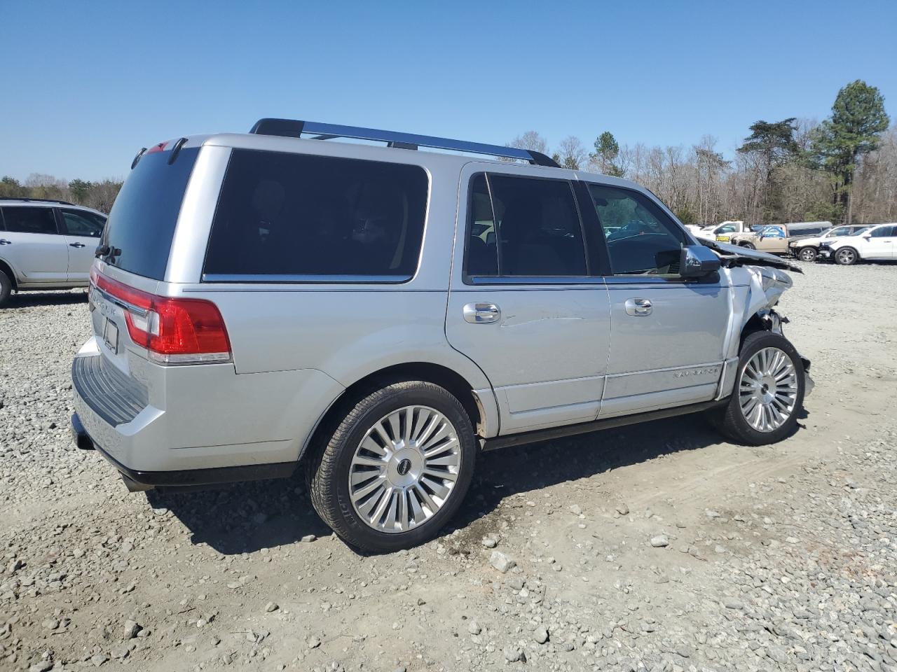 Photo 2 VIN: 5LMJJ2LT7HEL09846 - LINCOLN NAVIGATOR 