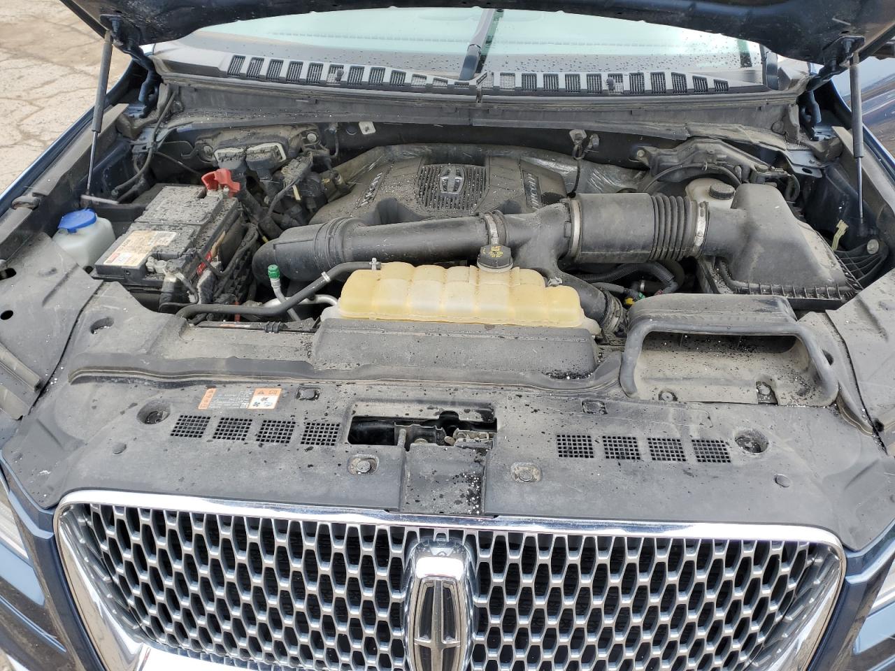 Photo 11 VIN: 5LMJJ2LT7JEL05835 - LINCOLN NAVIGATOR 