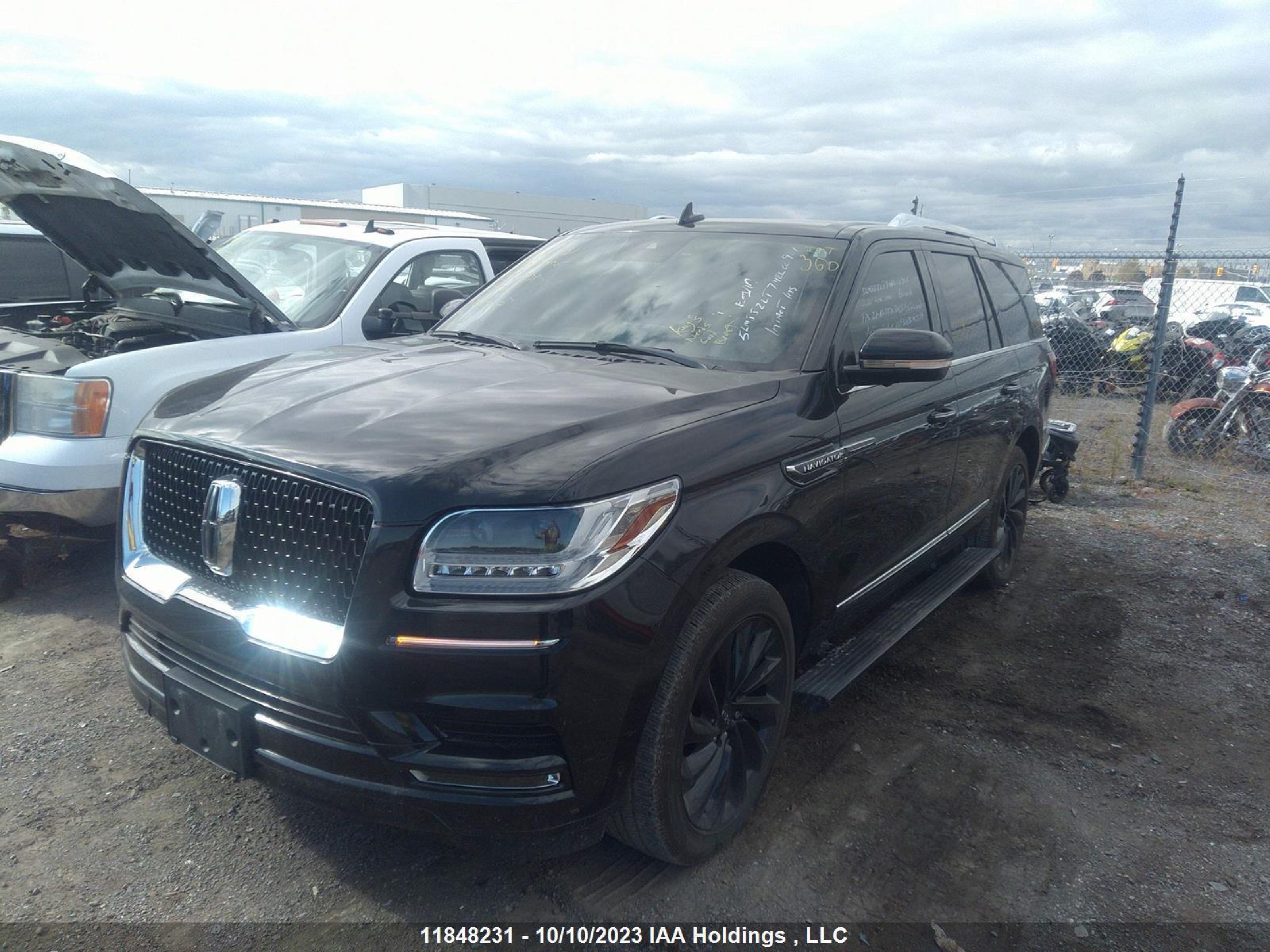 Photo 1 VIN: 5LMJJ2LT7MEL00901 - LINCOLN NAVIGATOR 