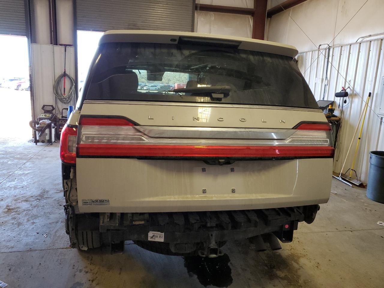 Photo 5 VIN: 5LMJJ2LT8LEL18466 - LINCOLN NAVIGATOR 