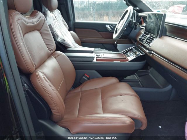 Photo 4 VIN: 5LMJJ2LT8NEL15103 - LINCOLN NAVIGATOR 