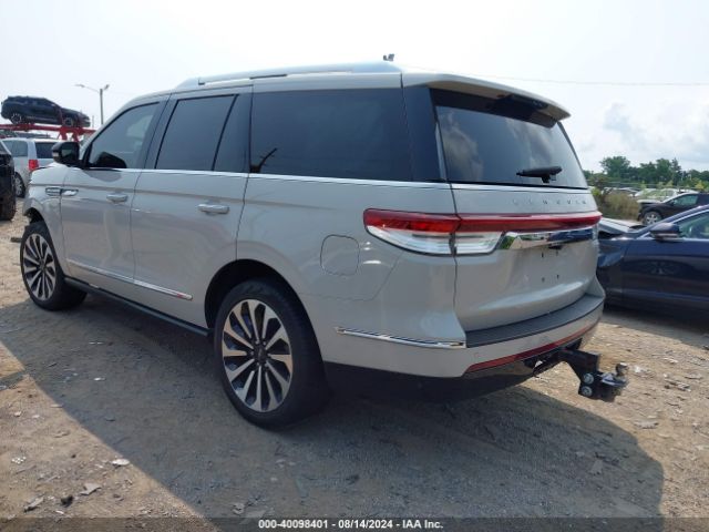 Photo 2 VIN: 5LMJJ2LT9NEL11464 - LINCOLN NAVIGATOR 