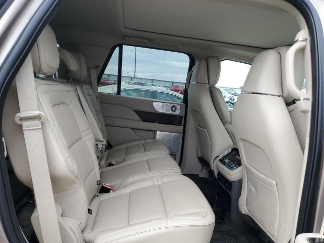 Photo 10 VIN: 5LMJJ2LTXJEL10124 - LINCOLN NAVIGATOR 