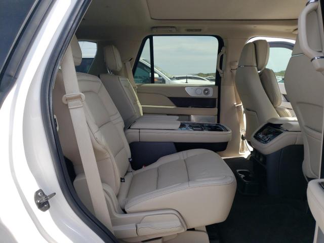 Photo 10 VIN: 5LMJJ2LTXKEL09699 - LINCOLN NAVIGATOR 