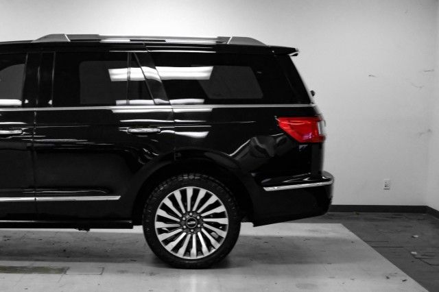 Photo 8 VIN: 5LMJJ2LTXKEL17365 - LINCOLN NAVIGATOR 