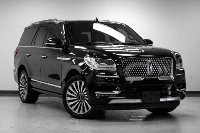 Photo 1 VIN: 5LMJJ2LTXKEL17365 - LINCOLN NAVIGATOR 