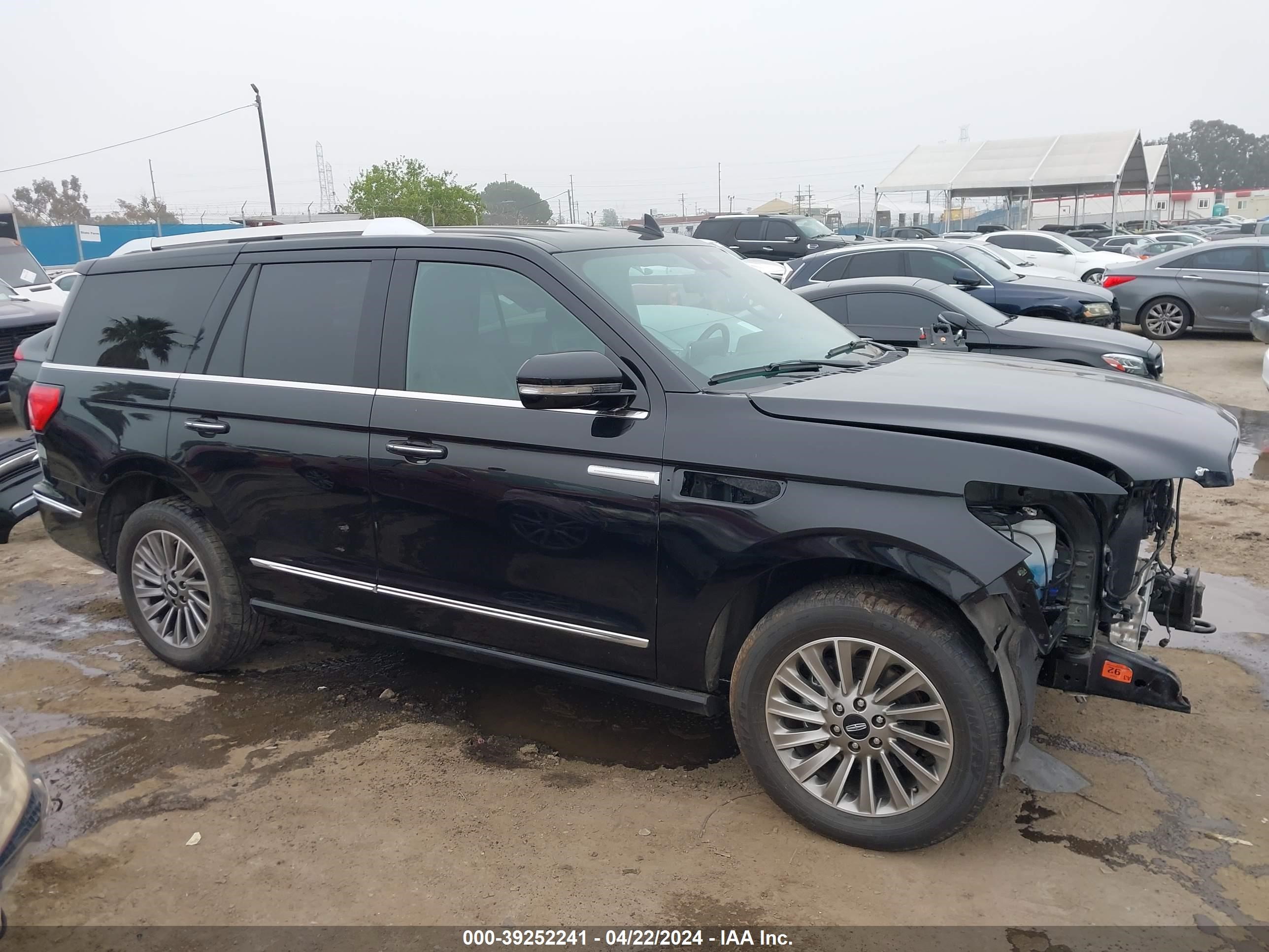 Photo 13 VIN: 5LMJJ2NTXMEL05071 - LINCOLN NAVIGATOR 