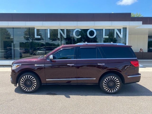 Photo 1 VIN: 5LMJJ2TT8KEL10866 - LINCOLN NAVIGATOR 