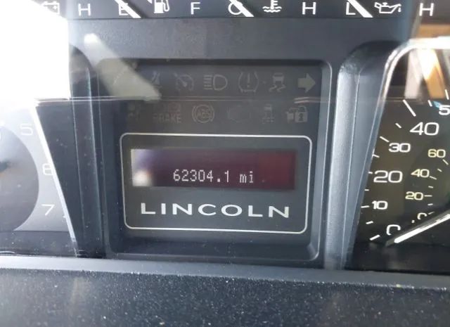 Photo 6 VIN: 5LMJJ3H50DEL06801 - LINCOLN NAVIGATOR L 