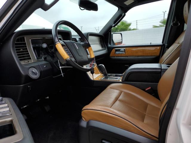 Photo 6 VIN: 5LMJJ3H52BEJ00294 - LINCOLN NAVIGATOR 