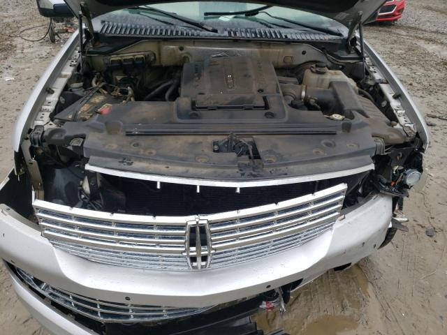 Photo 11 VIN: 5LMJJ3H53BEJ04953 - LINCOLN NAVIGATOR 