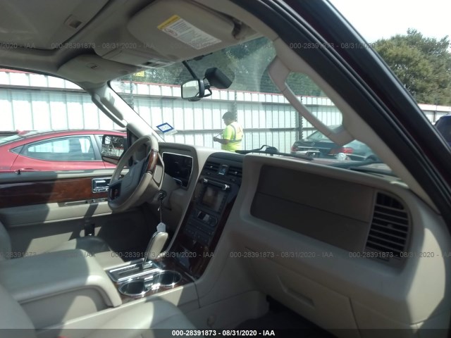 Photo 4 VIN: 5LMJJ3H53EEL01271 - LINCOLN NAVIGATOR L 