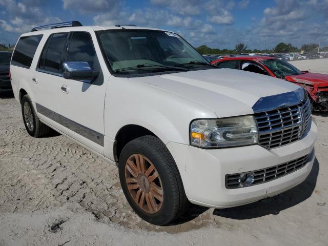 Photo 3 VIN: 5LMJJ3H59DEL02584 - LINCOLN NAVIGATOR 