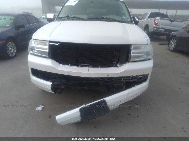 Photo 5 VIN: 5LMJJ3H5XCEL00485 - LINCOLN NAVIGATOR L 