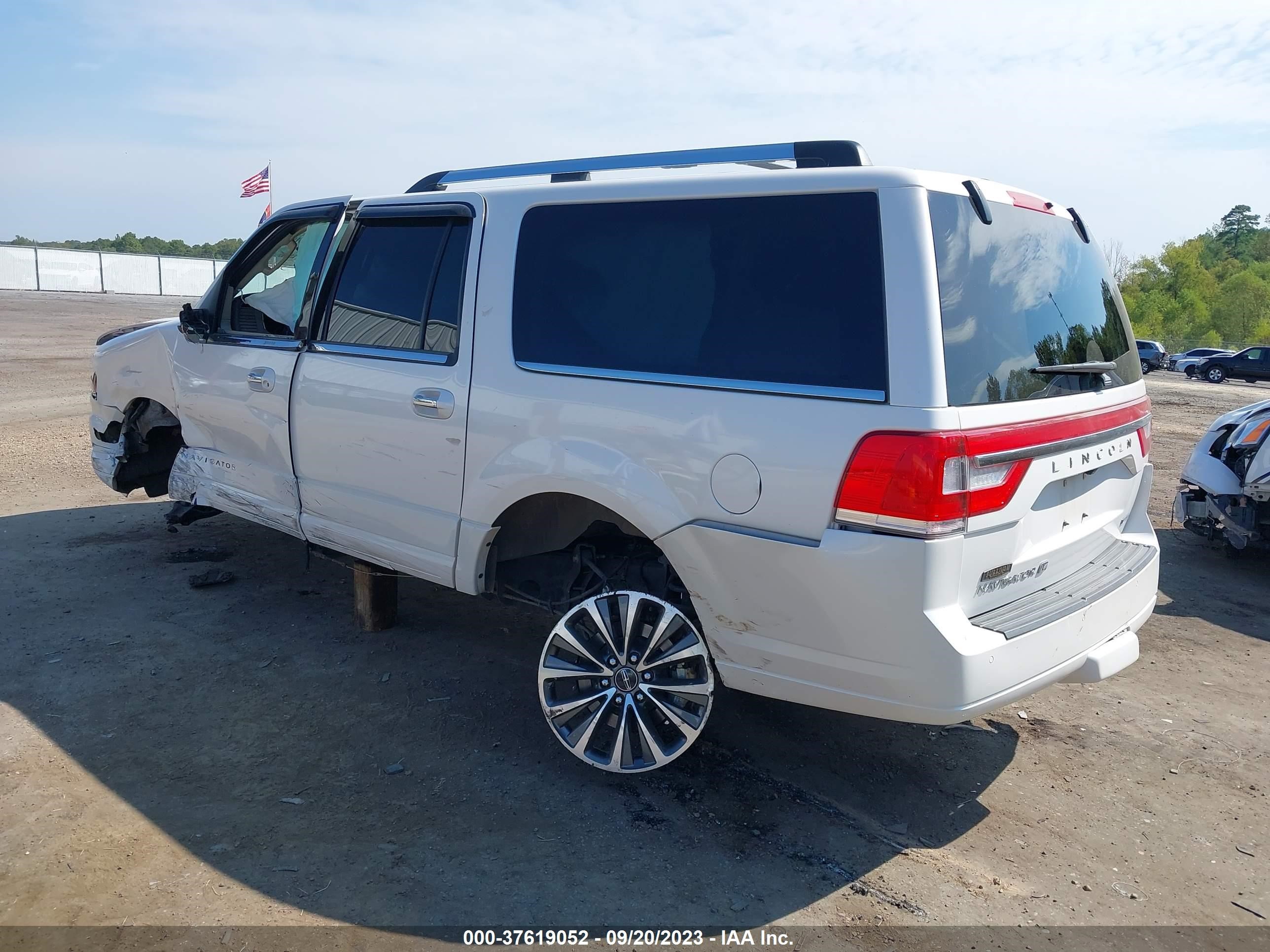 Photo 2 VIN: 5LMJJ3HT0FEJ10021 - LINCOLN NAVIGATOR 