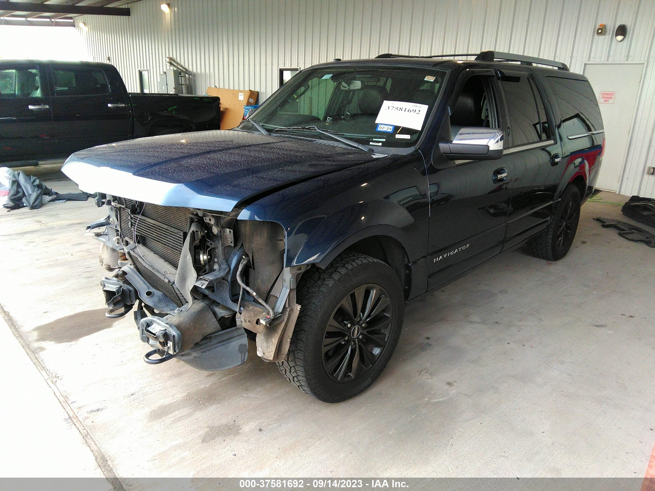 Photo 1 VIN: 5LMJJ3HT1FEJ10903 - LINCOLN NAVIGATOR 