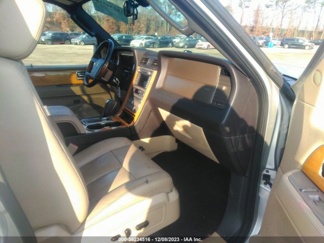 Photo 4 VIN: 5LMJJ3J50CEL00053 - LINCOLN NAVIGATOR L 