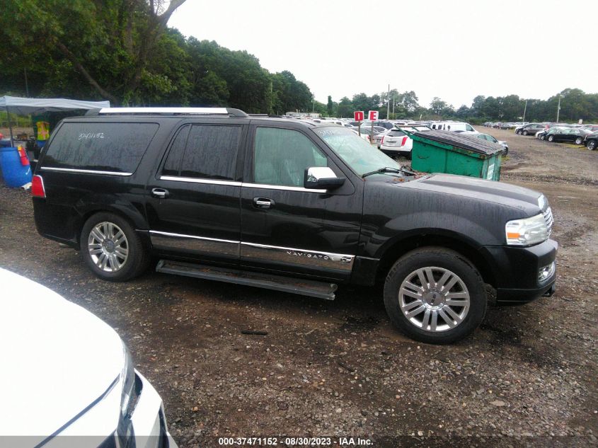 Photo 12 VIN: 5LMJJ3J51DEL05327 - LINCOLN NAVIGATOR 