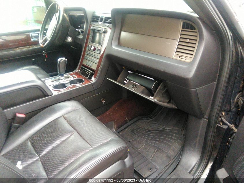 Photo 4 VIN: 5LMJJ3J51DEL05327 - LINCOLN NAVIGATOR 