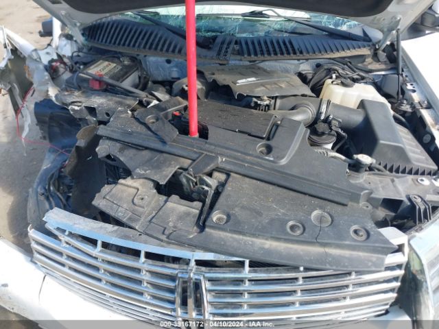 Photo 9 VIN: 5LMJJ3J52BEJ07739 - LINCOLN NAVIGATOR 