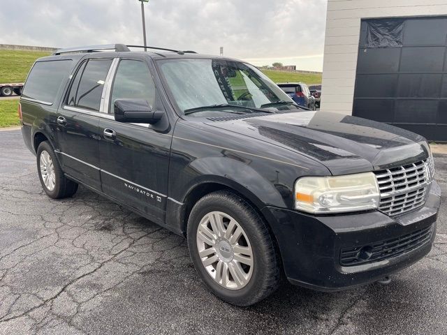 Photo 2 VIN: 5LMJJ3J54BEJ01845 - LINCOLN NAVIGATOR L 