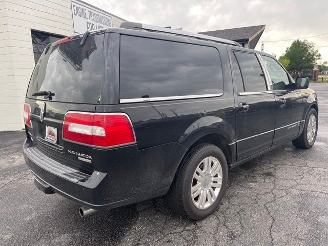 Photo 3 VIN: 5LMJJ3J54BEJ01845 - LINCOLN NAVIGATOR L 