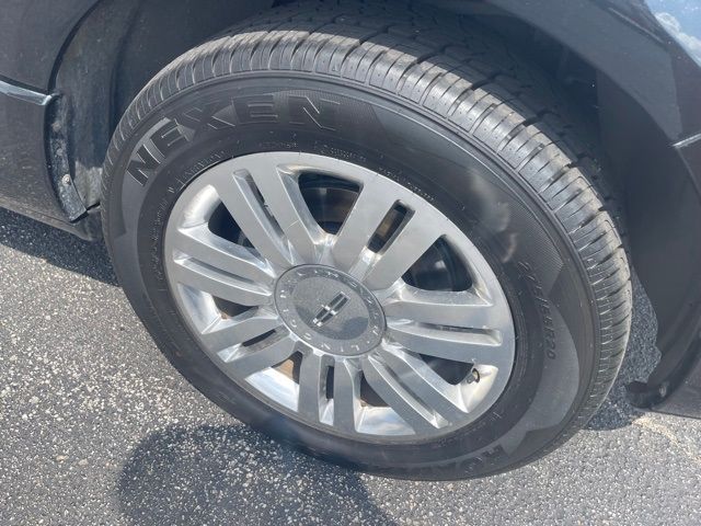 Photo 4 VIN: 5LMJJ3J54BEJ01845 - LINCOLN NAVIGATOR L 