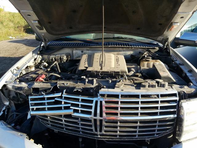 Photo 6 VIN: 5LMJJ3J56BEJ03399 - LINCOLN NAVIGATOR 