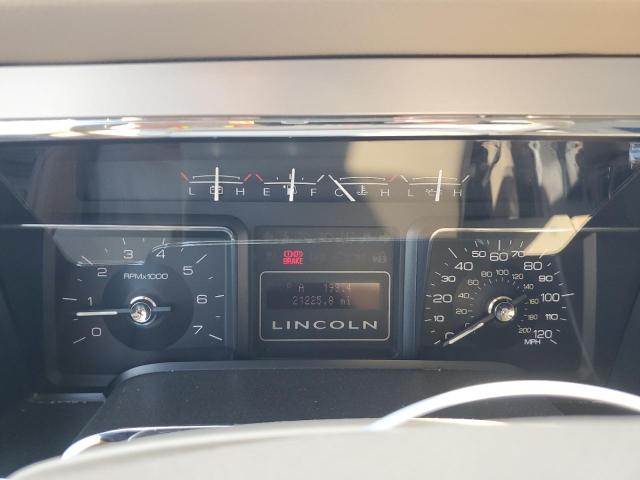 Photo 8 VIN: 5LMJJ3J57AEJ01952 - LINCOLN NAVIGATOR 