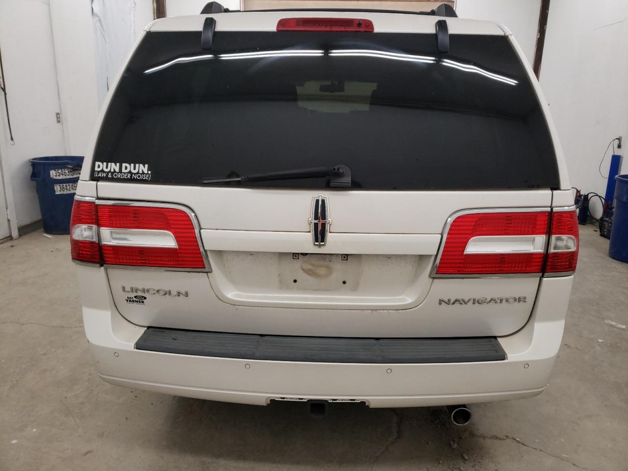 Photo 5 VIN: 5LMJJ3J57BEJ08515 - LINCOLN NAVIGATOR 