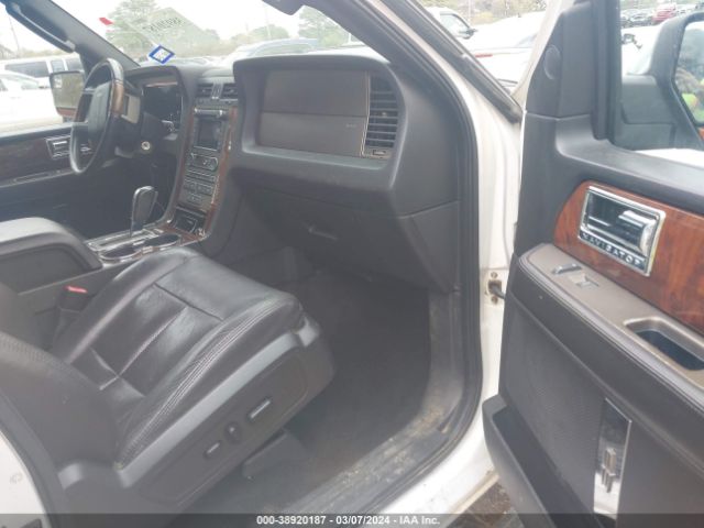 Photo 4 VIN: 5LMJJ3J57CEL08313 - LINCOLN NAVIGATOR L 