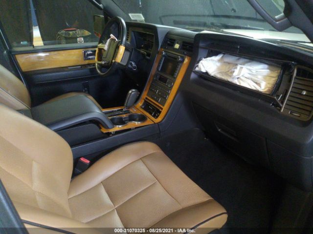 Photo 4 VIN: 5LMJJ3J57EEL04457 - LINCOLN NAVIGATOR L 