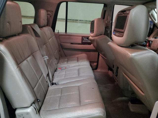 Photo 10 VIN: 5LMJJ3J58BEJ06613 - LINCOLN NAVIGATOR 