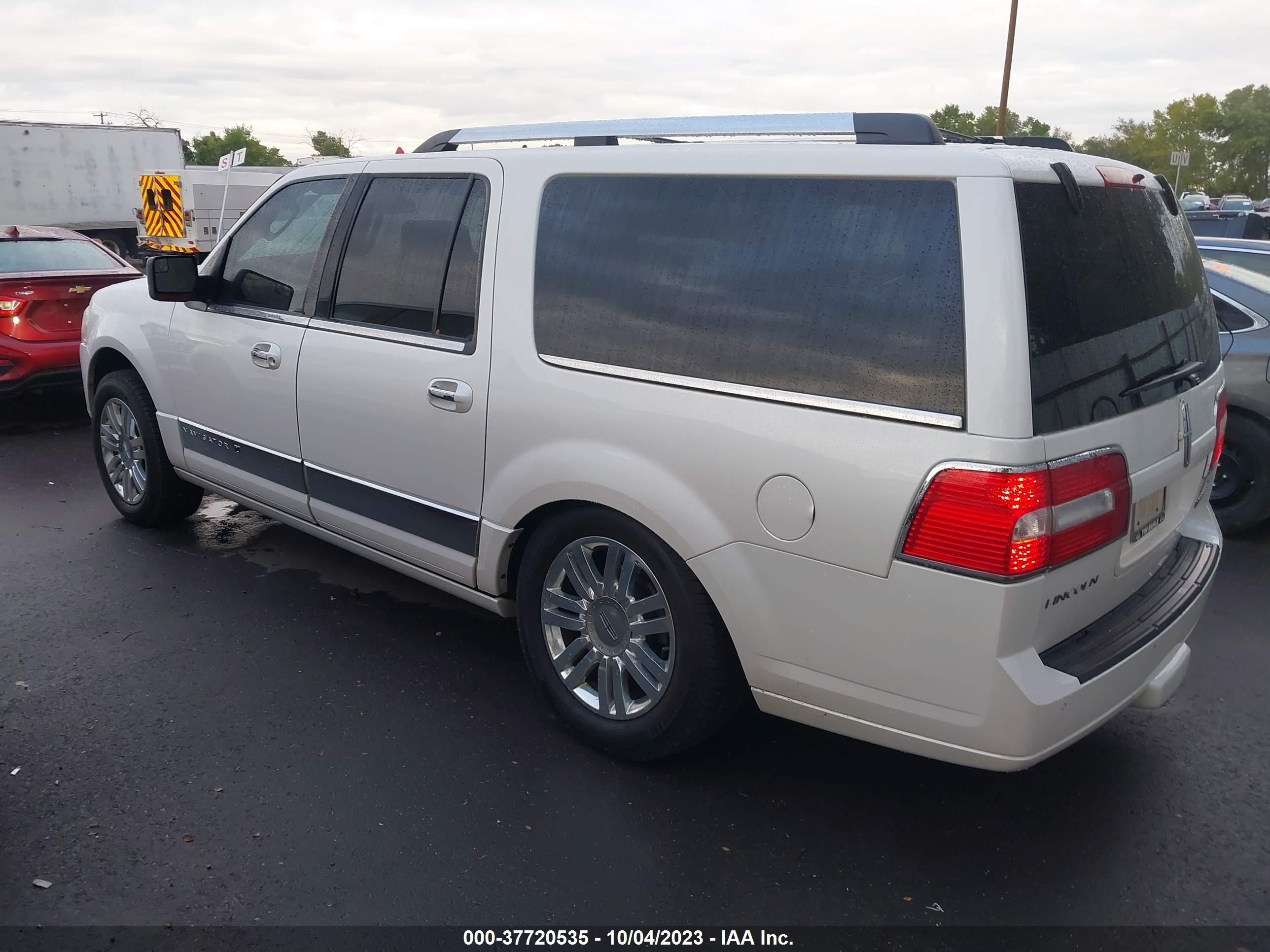 Photo 2 VIN: 5LMJJ3J59DEL09044 - LINCOLN NAVIGATOR 