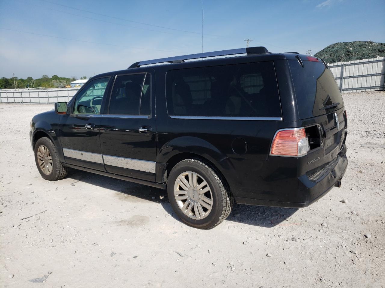 Photo 1 VIN: 5LMJJ3J59EEL02452 - LINCOLN NAVIGATOR 