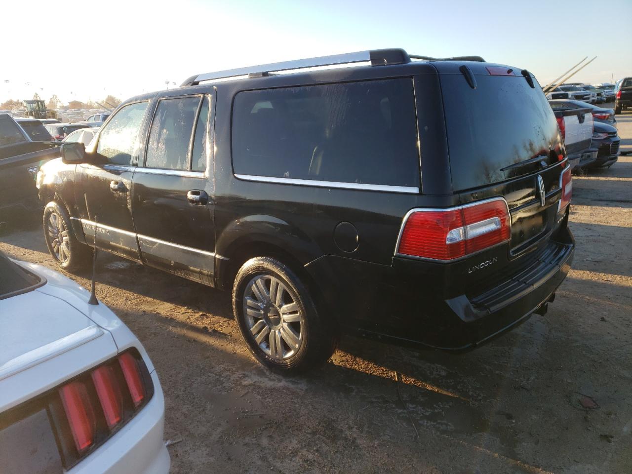 Photo 1 VIN: 5LMJJ3J59EEL06758 - LINCOLN NAVIGATOR 