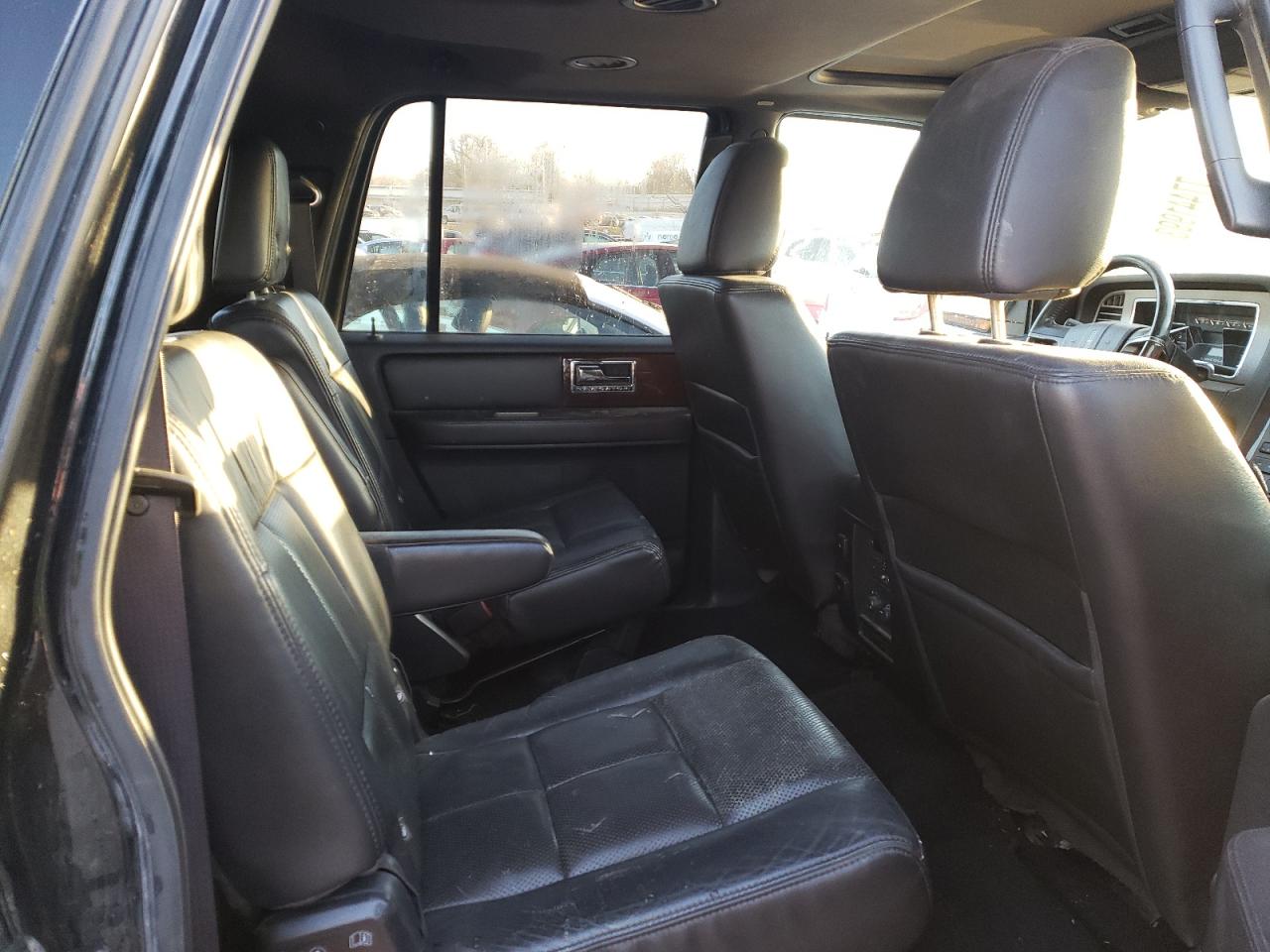 Photo 10 VIN: 5LMJJ3J59EEL06758 - LINCOLN NAVIGATOR 