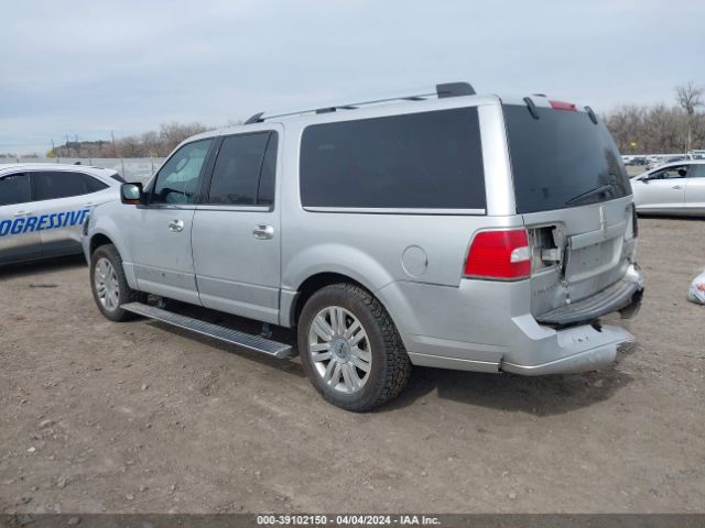 Photo 2 VIN: 5LMJJ3J5XDEL02457 - LINCOLN NAVIGATOR L 