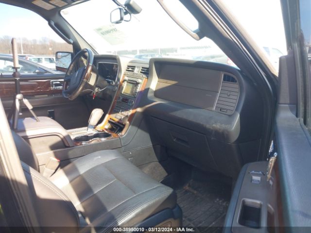 Photo 4 VIN: 5LMJJ3J5XEEL07837 - LINCOLN NAVIGATOR L 