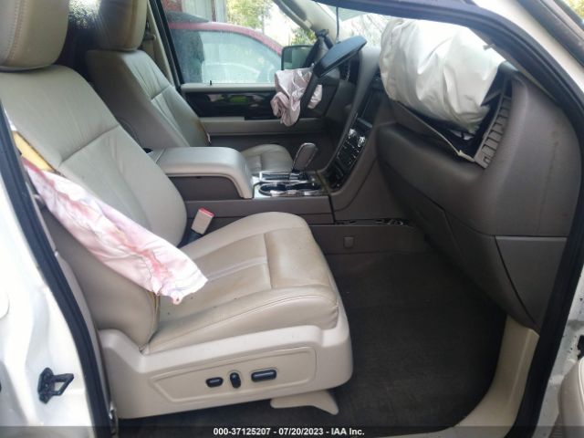 Photo 4 VIN: 5LMJJ3JT1FEJ03038 - LINCOLN NAVIGATOR L 