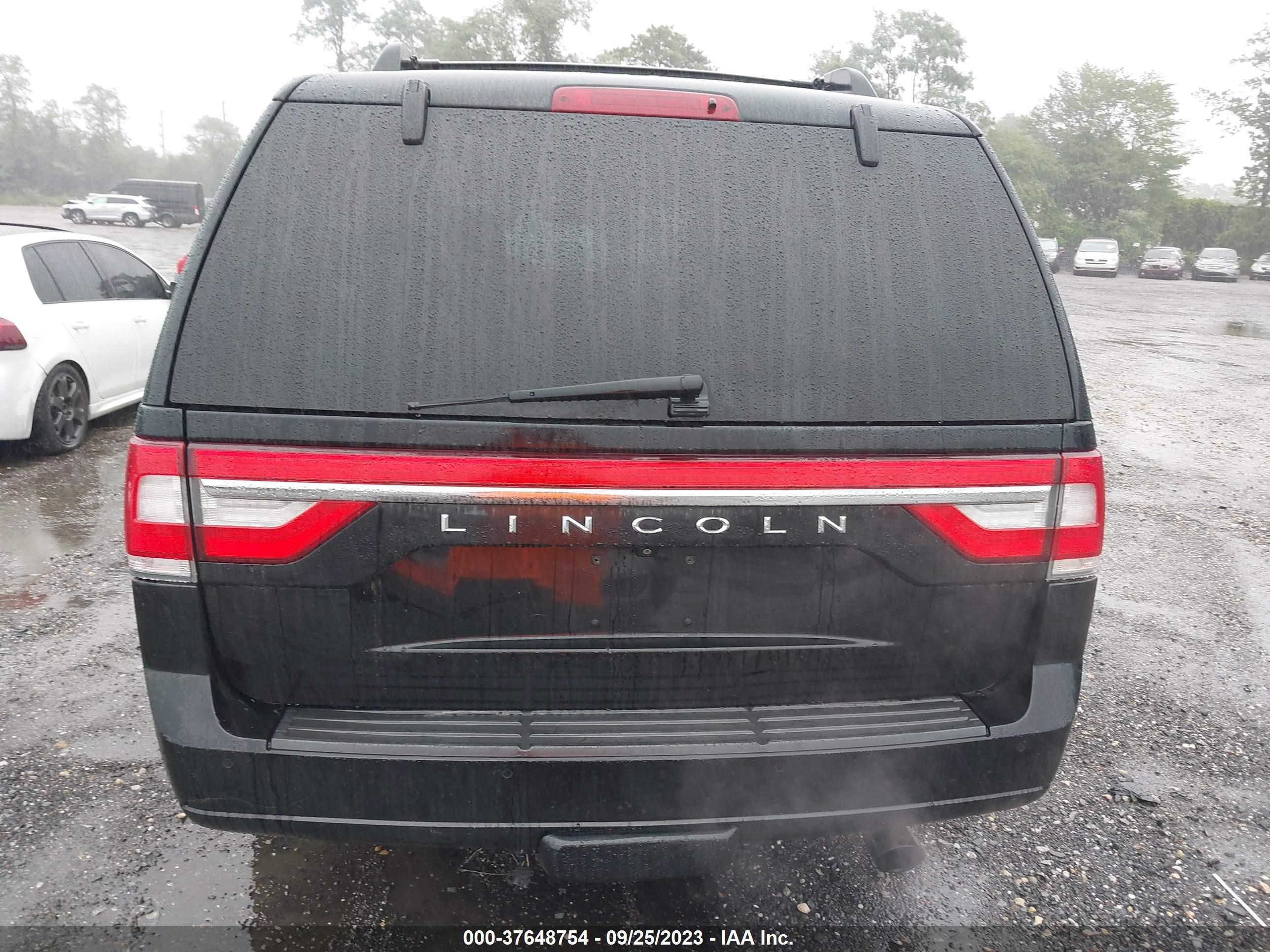 Photo 15 VIN: 5LMJJ3JT4GEL05941 - LINCOLN NAVIGATOR 