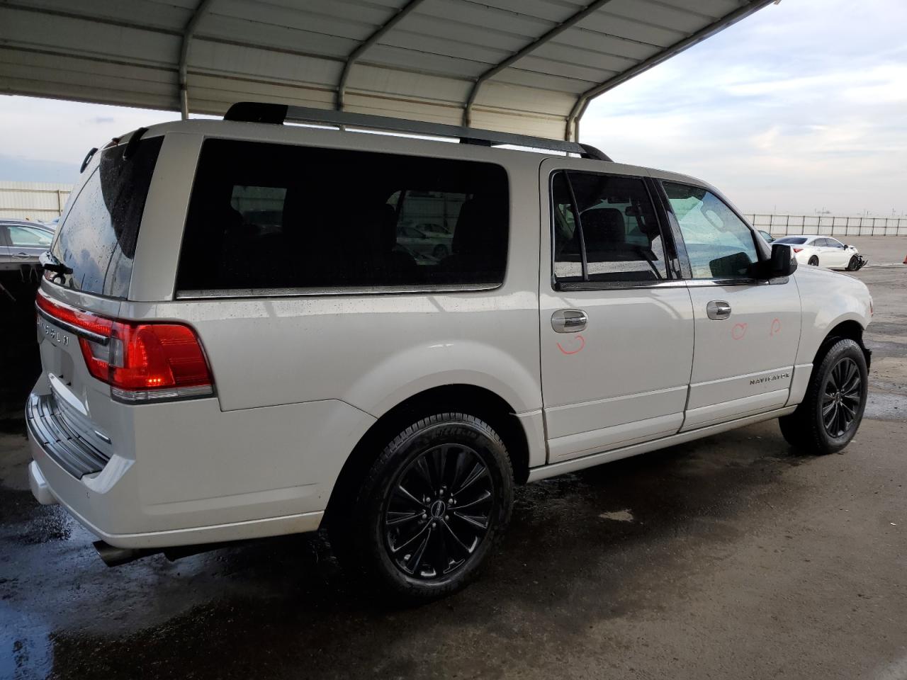 Photo 2 VIN: 5LMJJ3JT5GEL02479 - LINCOLN NAVIGATOR 