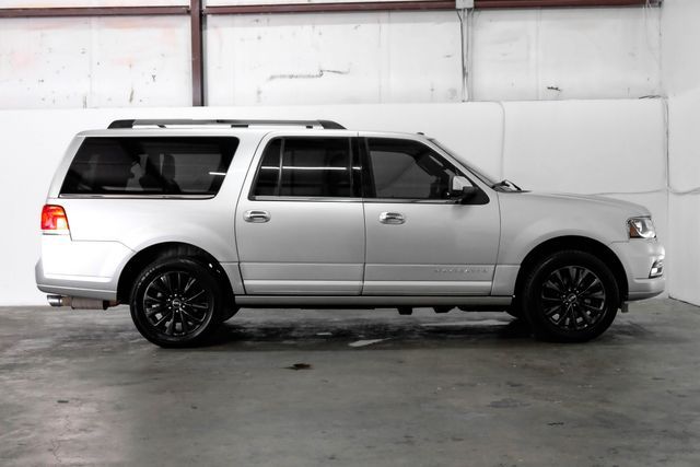 Photo 4 VIN: 5LMJJ3JT8HEL05877 - LINCOLN NAVIGATOR 