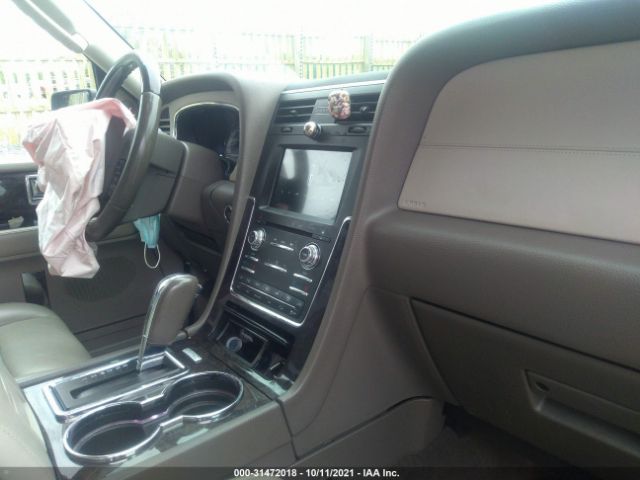 Photo 4 VIN: 5LMJJ3JT8HEL10724 - LINCOLN NAVIGATOR L 