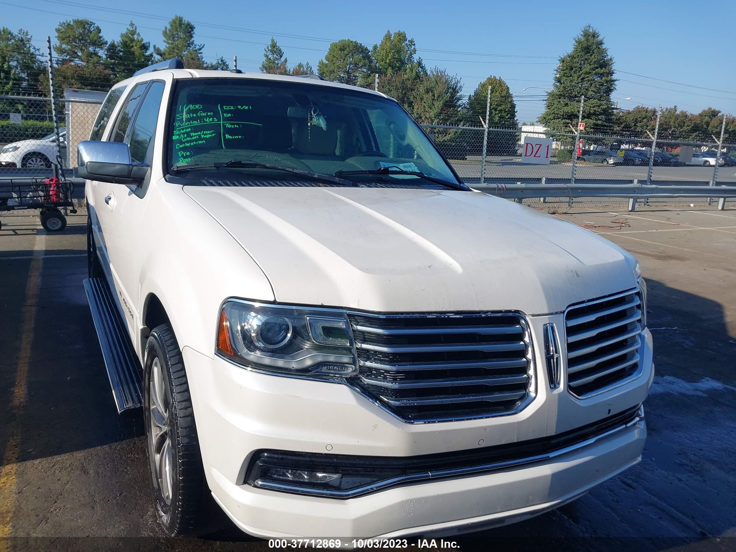 Photo 12 VIN: 5LMJJ3JT9FEJ02672 - LINCOLN NAVIGATOR 