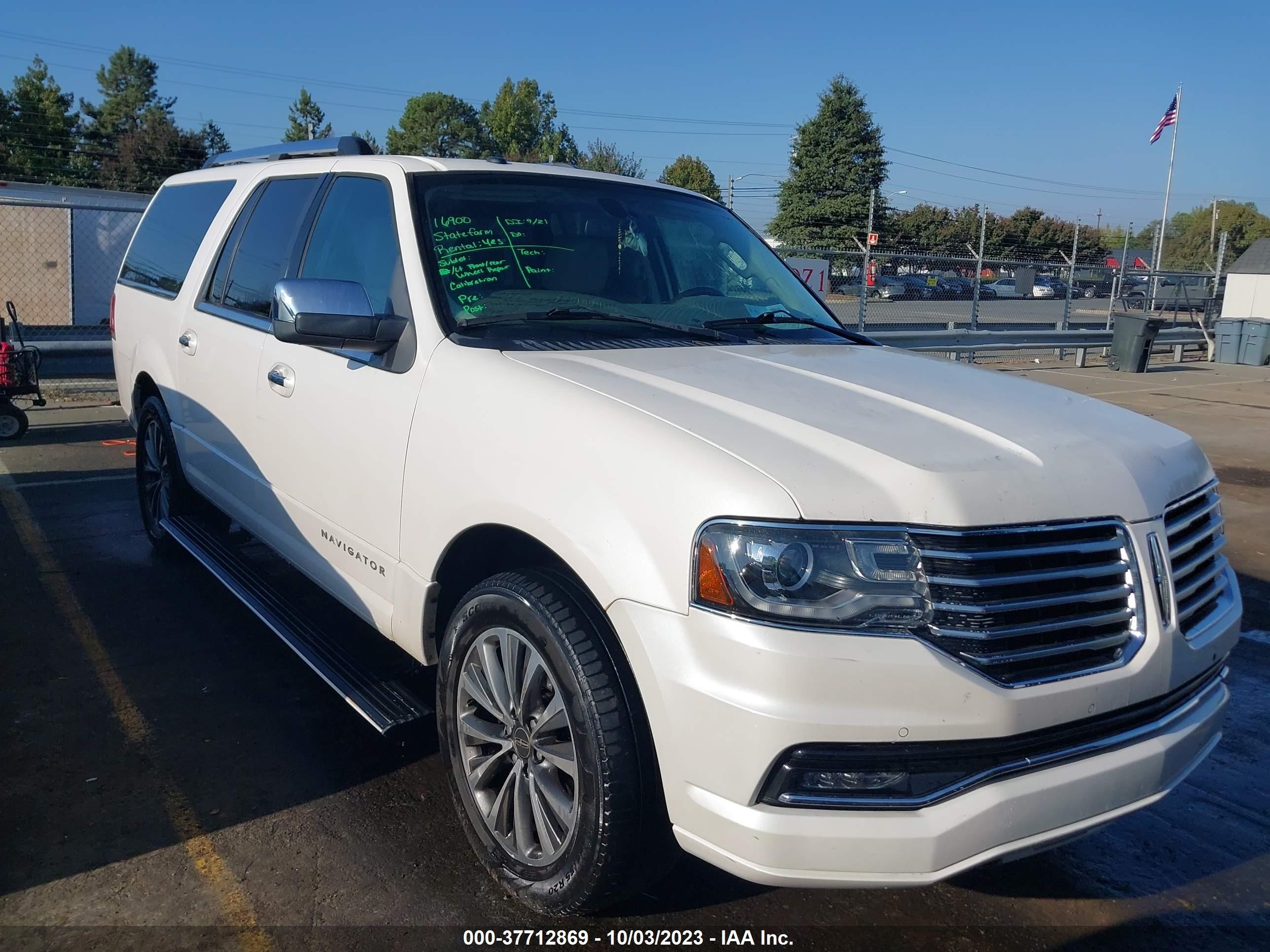 Photo 13 VIN: 5LMJJ3JT9FEJ02672 - LINCOLN NAVIGATOR 