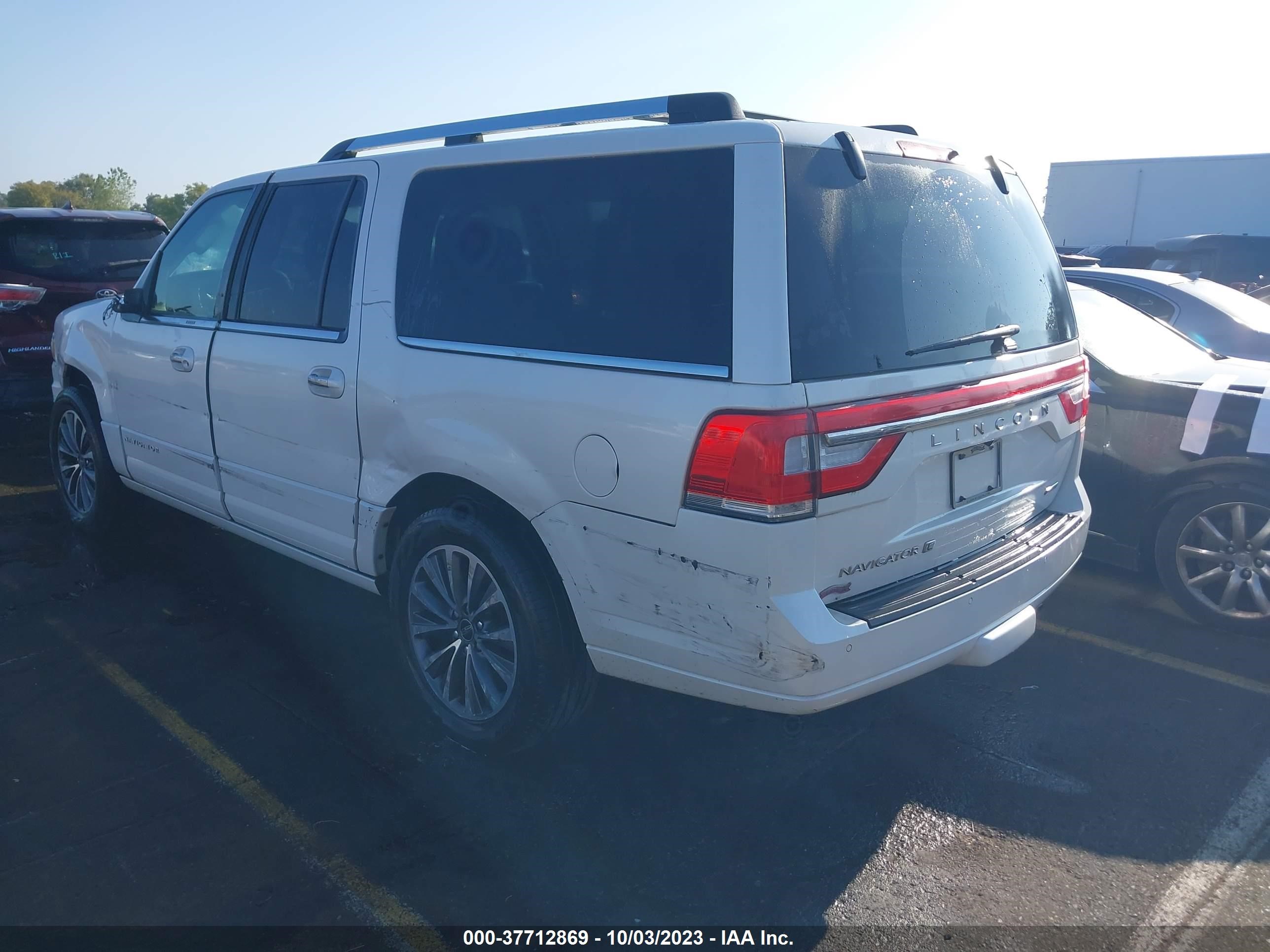 Photo 2 VIN: 5LMJJ3JT9FEJ02672 - LINCOLN NAVIGATOR 