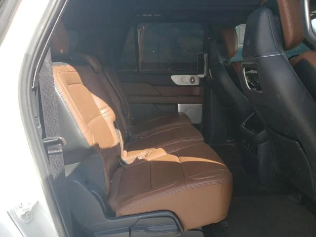 Photo 10 VIN: 5LMJJ3LG2PEL09051 - LINCOLN NAVIGATOR 