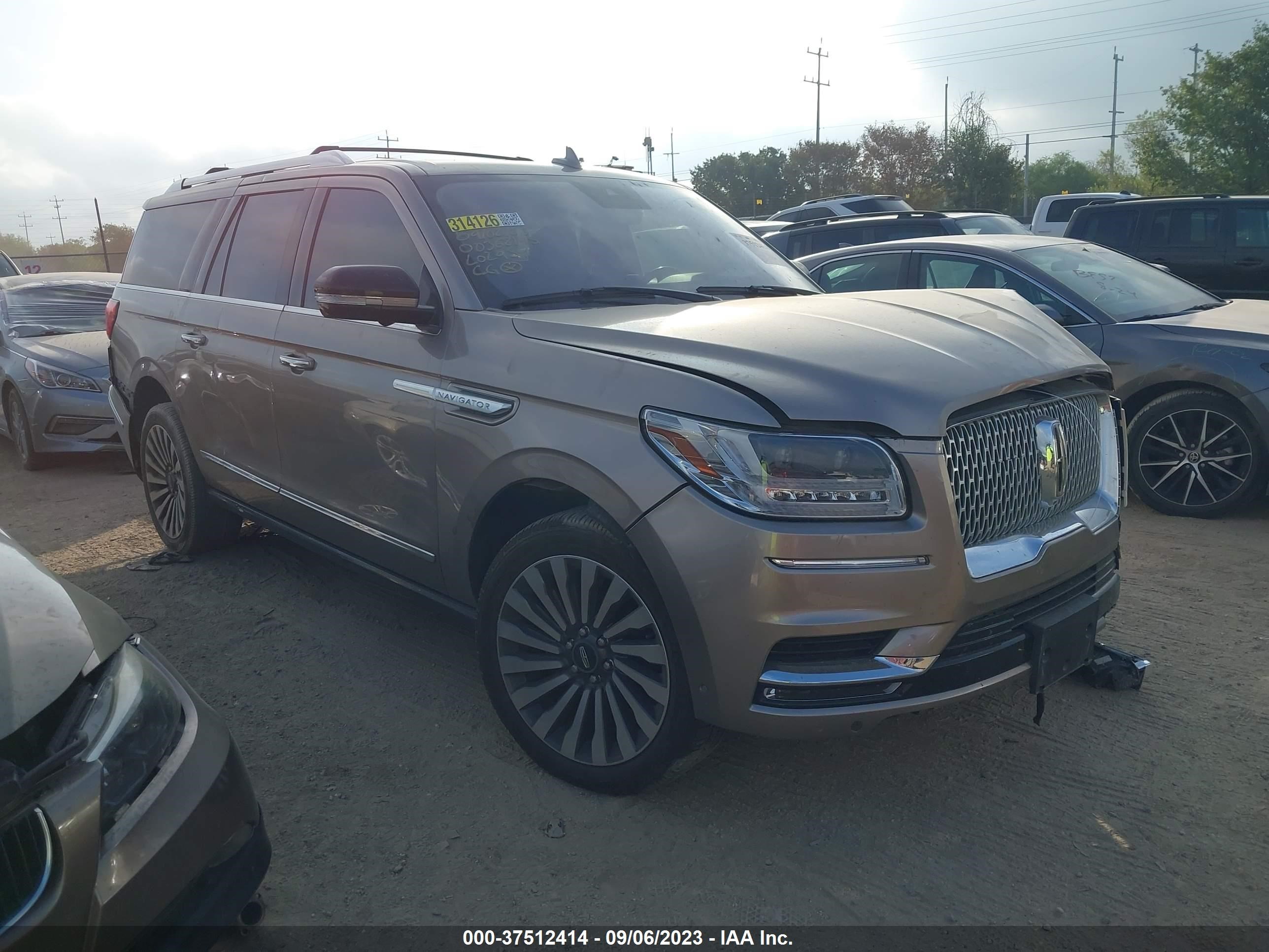 Photo 0 VIN: 5LMJJ3LT2JEL02959 - LINCOLN NAVIGATOR 