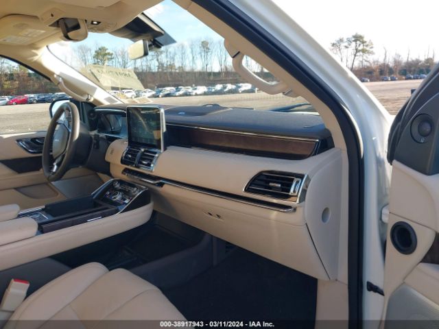 Photo 4 VIN: 5LMJJ3LT3MEL18690 - LINCOLN NAVIGATOR 